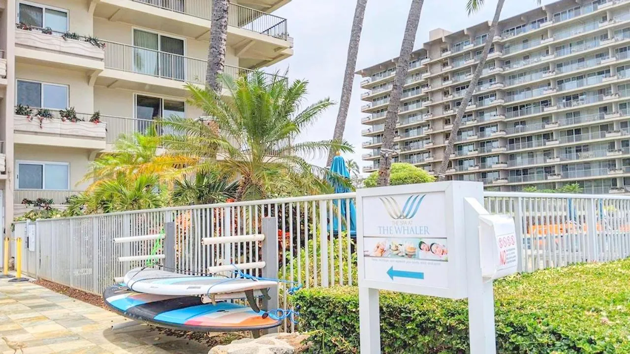 アパートホテル The Whaler Resort: Suite 515~Studio With Stunning Center Courtyard & Ocean Views ラハイナ 米国